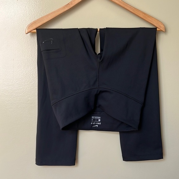 NWOT Nike Dri-Fit Power Pocket High Intensity Training Cropped Legging Black - Picture 2 of 15